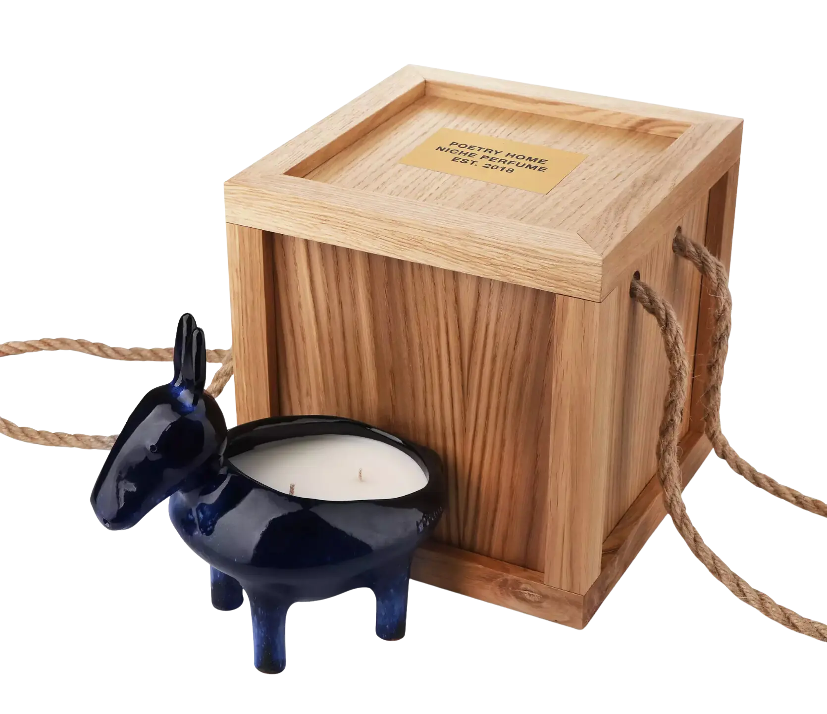 ПАРФУМИРОВАННАЯ СВЕЧА NAVY DONKEY (синяя, аромат LE VENT DE LA CÔTE D’AZUR). Деревянная коробка в комплекте ПАРФУМИРОВАННАЯ СВЕЧА NAVY DONKEY (синяя, аромат LE VENT DE LA CÔTE D’AZUR). Деревянная коробка в комплекте3